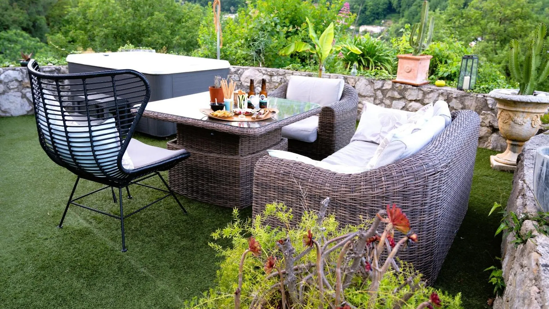 Holiday home Domaine Les Deux Roches Villa Le Bar-sur-Loup