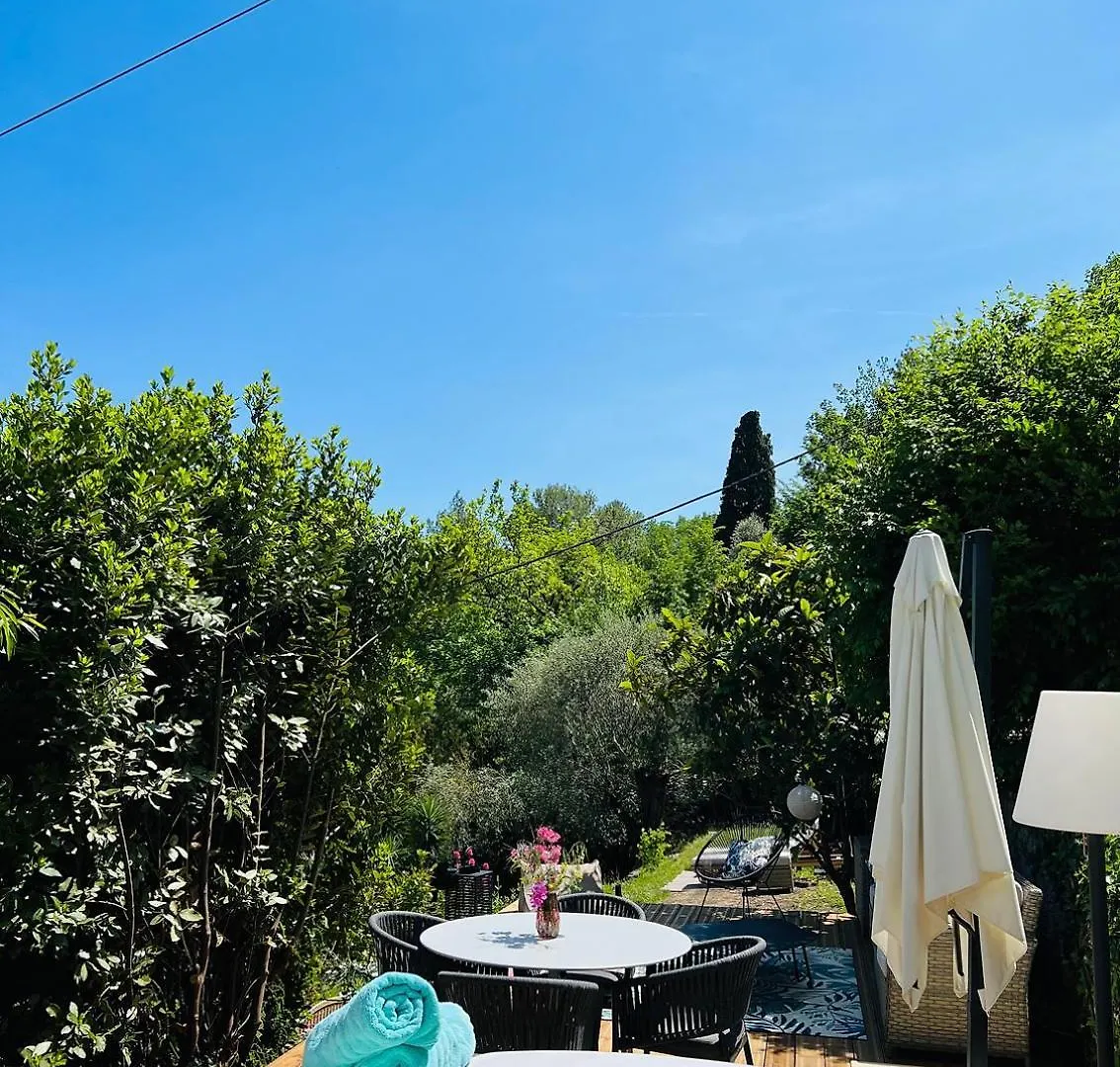 Domaine Les Deux Roches Villa Le Bar-sur-Loup 0*,
